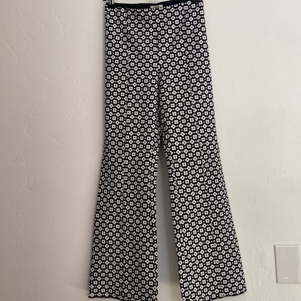 Maeve funky retro pattern kick flare pant in stretch fabric size Medium